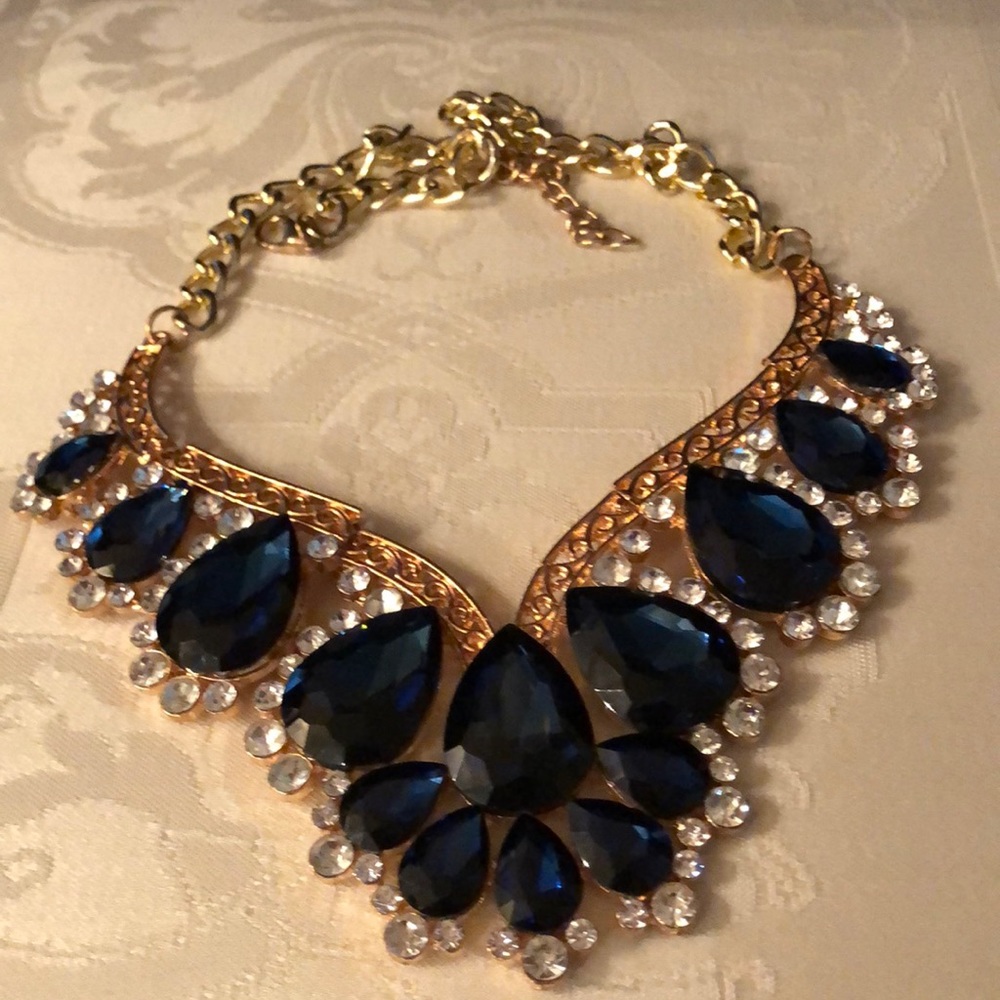 Blue crystal rhinestone statement necklace